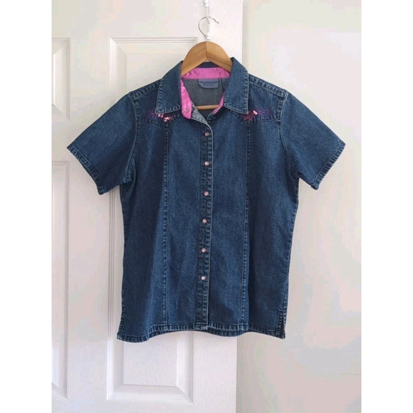 VTG Wrangler Short Sleeve Denim Pearl Snap Shirt Women's M Pink Sequins Western - Picture 1 of 9